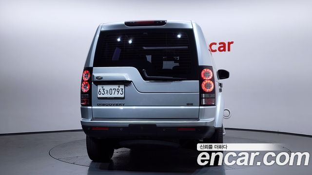 Land Rover Discovery 4 3.0 SDV6 SE 2016 — фото 4