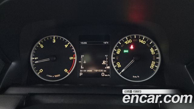 Land Rover Discovery 4 3.0 SDV6 SE 2016 — фото 8