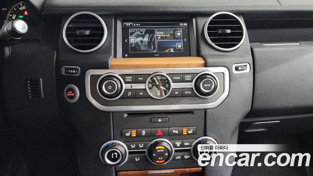 Land Rover Discovery 4 3.0 SDV6 SE 2016 — фото 14