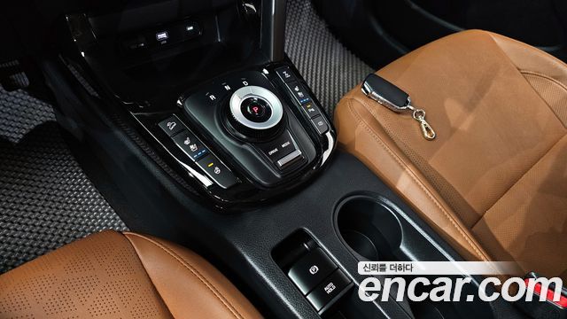 Kia Seltos Gasoline 1.6 Turbo 4WD Signature 2024 — фото 9