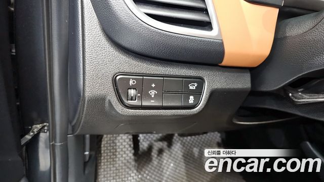 Kia Seltos Gasoline 1.6 Turbo 4WD Signature 2024 — фото 14
