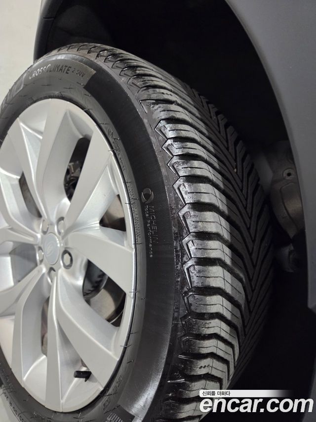Land Rover Discovery Sport (II) P250 SE 2023 — фото 23