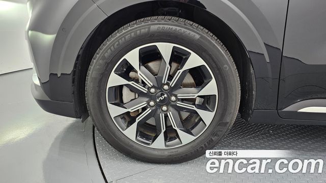 Kia Carnival (IV) Diesel 7-Seater Signature 2023 — фото 5