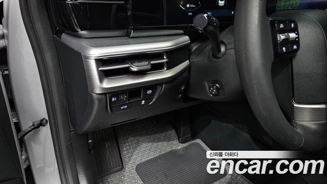 Hyundai Grandeur (GN7) 3.5 LPG 2WD (Taxi) Deluxe 2023 — фото 17