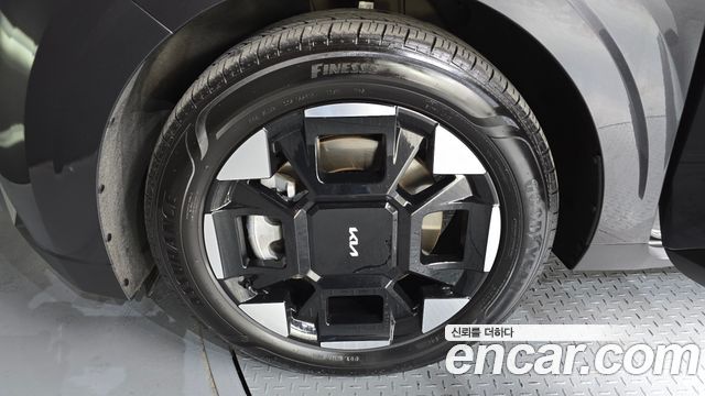 Kia Carnival (IV) Gasoline 9-Seater Noblesse 2024 — фото 5