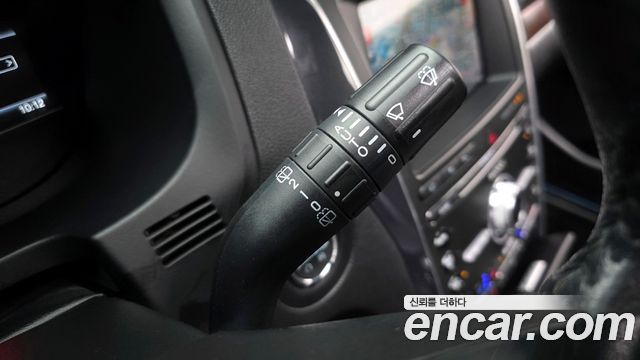Ford Explorer 2.3 Limited 4WD 5th 2018 — фото 17