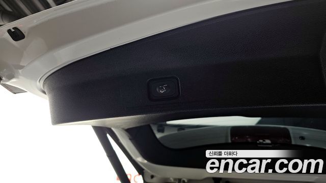 Ford Explorer 2.3 Limited 4WD 5th 2018 — фото 20