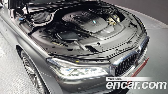 BMW 7 Series (G11) 730Ld xDrive M Sport 2017 — фото 6