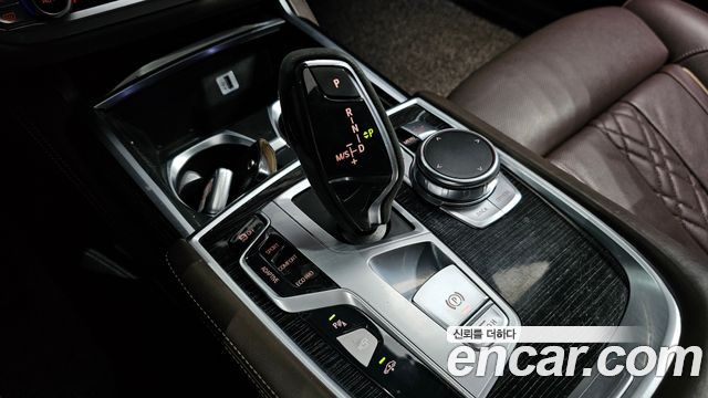 BMW 7 Series (G11) 730Ld xDrive M Sport 2017 — фото 9