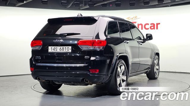Jeep Grand Cherokee 3.0 Diesel Overland WK2 2016 — фото 2