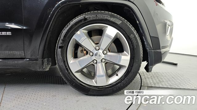 Jeep Grand Cherokee 3.0 Diesel Overland WK2 2016 — фото 5