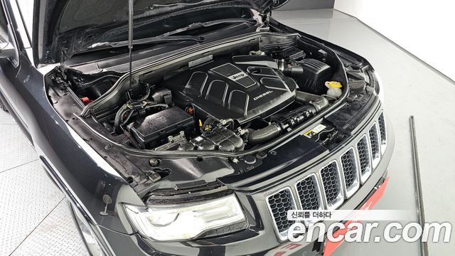Jeep Grand Cherokee 3.0 Diesel Overland WK2 2016 — фото 6