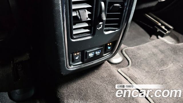 Jeep Grand Cherokee 3.0 Diesel Overland WK2 2016 — фото 18