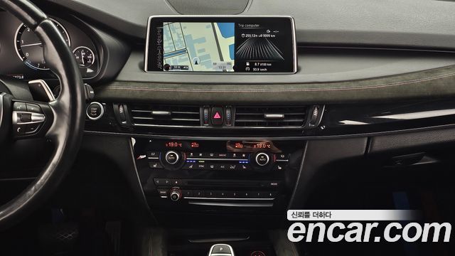 BMW X5 (F15) xDrive 40d 2015 — фото 14