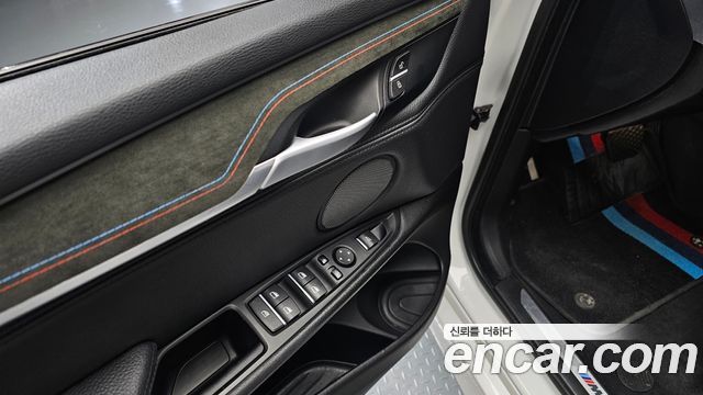 BMW X5 (F15) xDrive 40d 2015 — фото 17