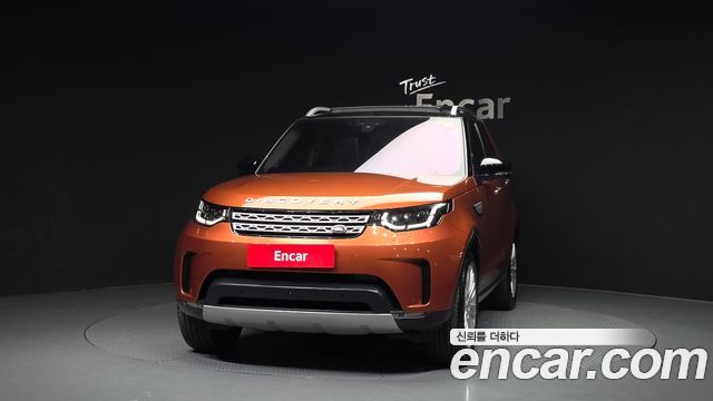 Land Rover Discovery 5 3.0 TD6 HSE Luxury 2018 — фото 3