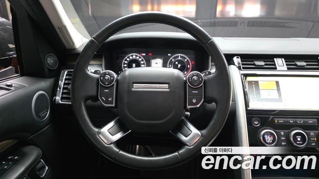 Land Rover Discovery 5 3.0 TD6 HSE Luxury 2018 — фото 13