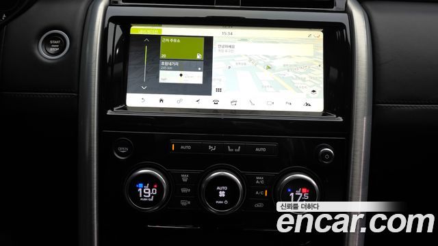 Land Rover Discovery 5 3.0 TD6 HSE Luxury 2018 — фото 14