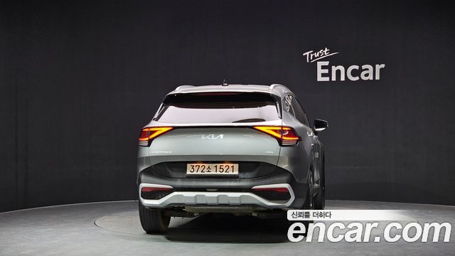 Kia Sportage Hybrid (V) Prestige 2023 — фото 4