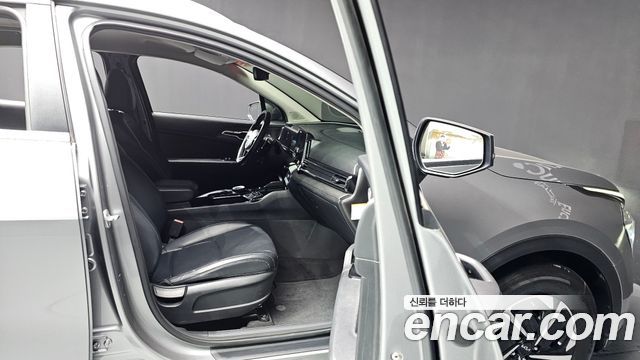 Kia Sportage Hybrid (V) Prestige 2023 — фото 11