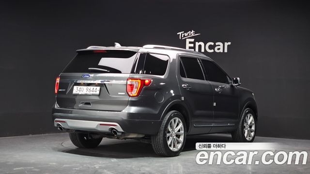 Ford Explorer 2.3 Limited 4WD 5th 2016 — фото 2