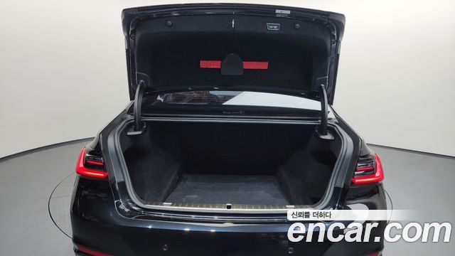 BMW 7 Series (G11) 730Ld xDrive Design Pure Excellence 2020 — фото 20
