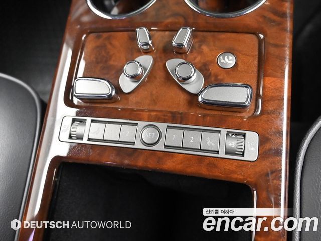 Volkswagen Phaeton V8 4.2 LWB VW611 2013 — фото 20