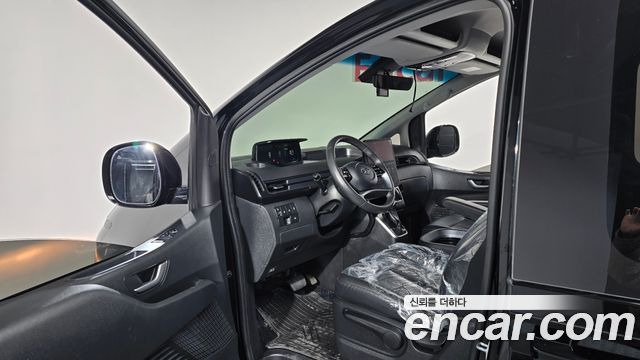 Hyundai Staria Cargo 5-Seater Modern 2023 — фото 10