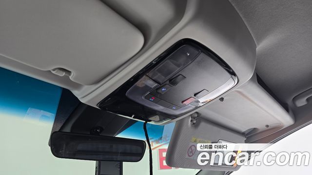 Hyundai Staria Cargo 5-Seater Modern 2023 — фото 19