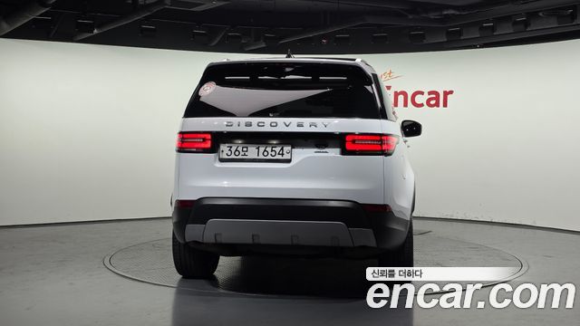 Land Rover Discovery 5 3.0 SD6 HSE 2019 — фото 4
