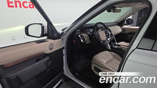 Land Rover Discovery 5 3.0 SD6 HSE 2019 — фото 11