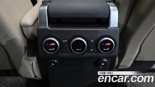 Land Rover Discovery 5 3.0 SD6 HSE 2019 — фото 17