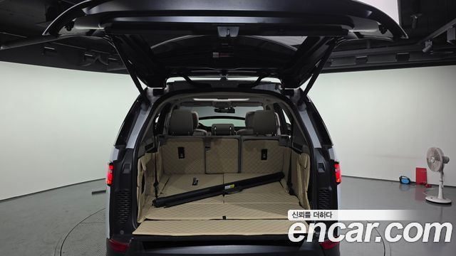 Land Rover Discovery 5 3.0 SD6 HSE 2019 — фото 20