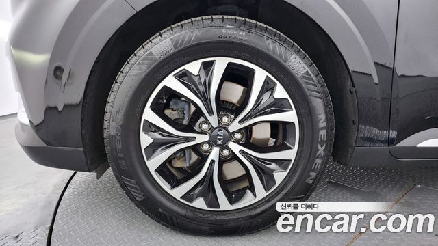 Kia Carnival (IV) Gasoline 9-Seater Signature 2021 — фото 5