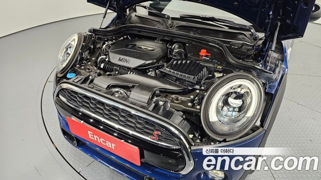 MINI Cooper S 5Door Standard 3rd 2018 — фото 6