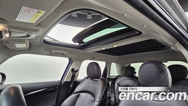 MINI Cooper S 5Door Standard 3rd 2018 — фото 18