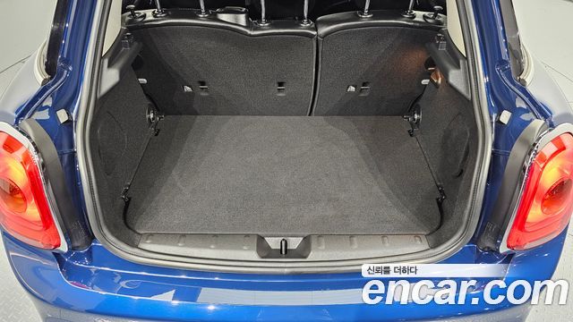 MINI Cooper S 5Door Standard 3rd 2018 — фото 20