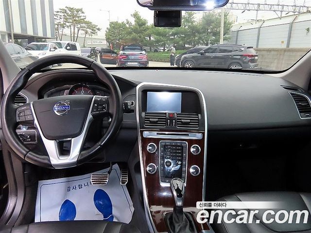 Volvo XC60 D4 1st 2015 — фото 7