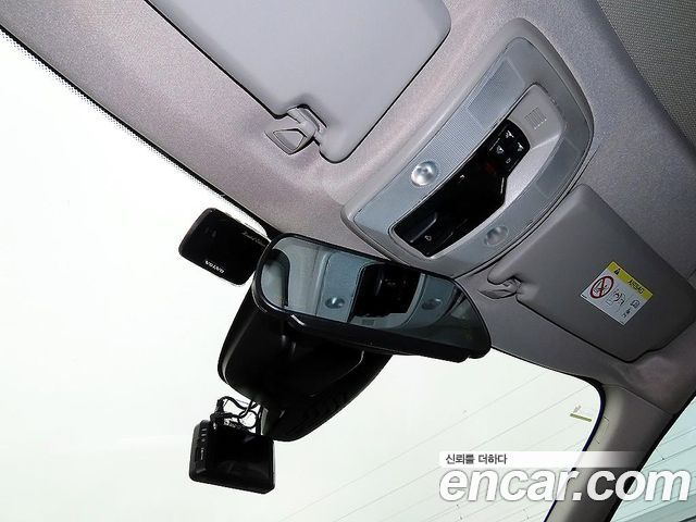 Volvo XC60 D4 1st 2015 — фото 18