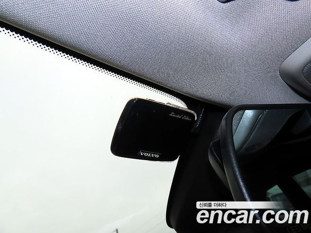 Volvo XC60 D4 1st 2015 — фото 19