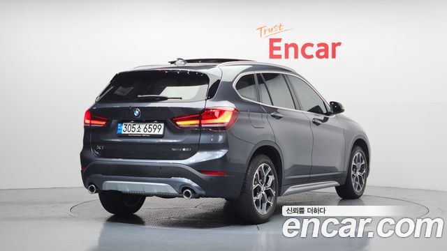 BMW X1 (F48) xDrive 20i xLine 2022 — фото 2