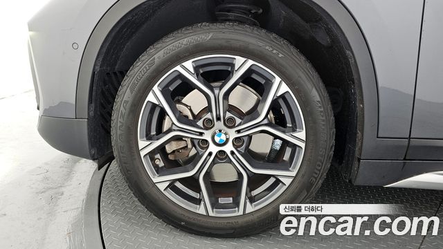 BMW X1 (F48) xDrive 20i xLine 2022 — фото 5