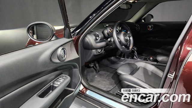 MINI Cooper Clubman Standard 2nd 2019 — фото 10