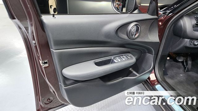 MINI Cooper Clubman Standard 2nd 2019 — фото 24