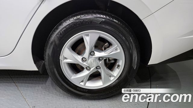 Hyundai Avante (CN7) 1.6 Smart 2023 — фото 21