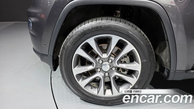 Jeep Grand Cherokee 3.6 Limited WK2 2018 — фото 5