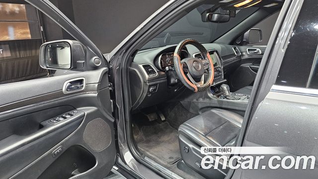 Jeep Grand Cherokee 3.6 Limited WK2 2018 — фото 10
