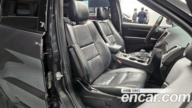 Jeep Grand Cherokee 3.6 Limited WK2 2018 — фото 11