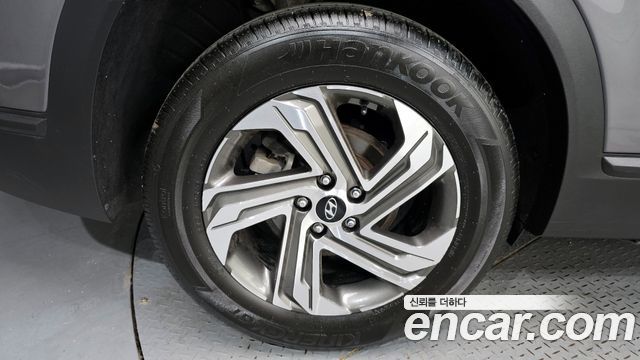 Hyundai Santa Fe Gasoline 2.5T 2WD Prestige 2021 — фото 5