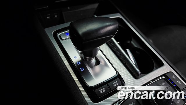 Genesis G80 3.3 GDI AWD Prestige 2018 — фото 9